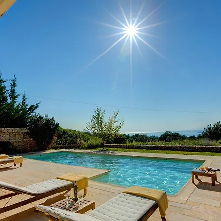 Ippokampos Ideales וילה *